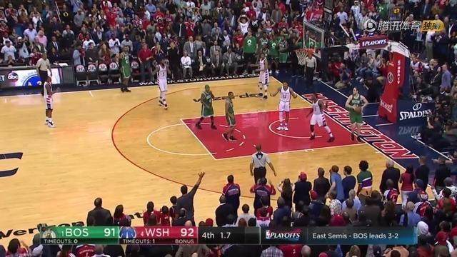  汉诺威96主场遭遇争议判罚，裁判决定影响比赛最终走向