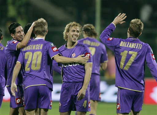  佛罗伦萨爆冷门，紫百合主场击溃传统豪强